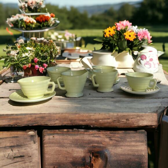 Hazel Atlas mid century Modern stone 4 cups/sausers a Sugar Bowl and Creamer - Picture 2 of 12